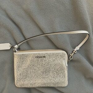 White and Silver Speckled Coach Wrislet
